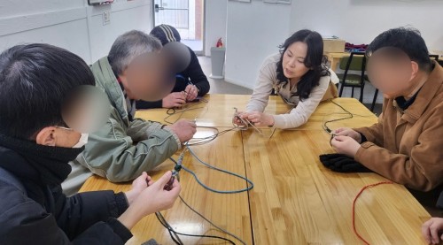 사회적응훈련 프로그램 – 공예활동 “핸드폰 스트랩 만들기”